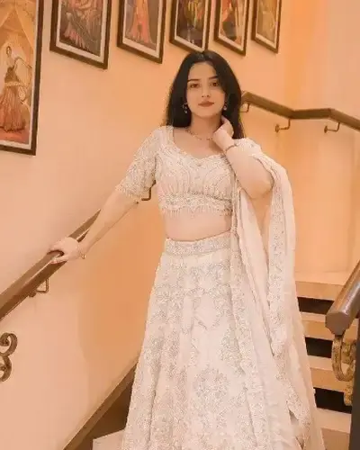 Escort Hanumana